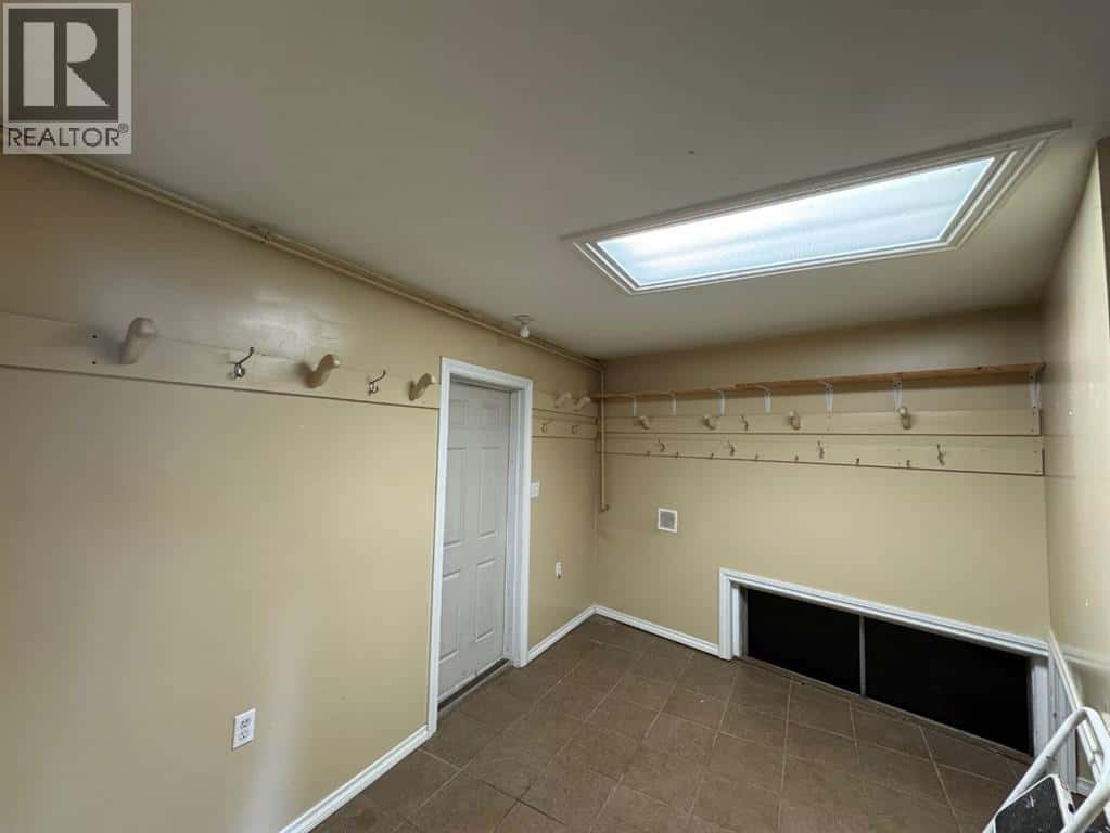 126 Community Lane — Saprae Creek, Alberta - Photo 5 of 43