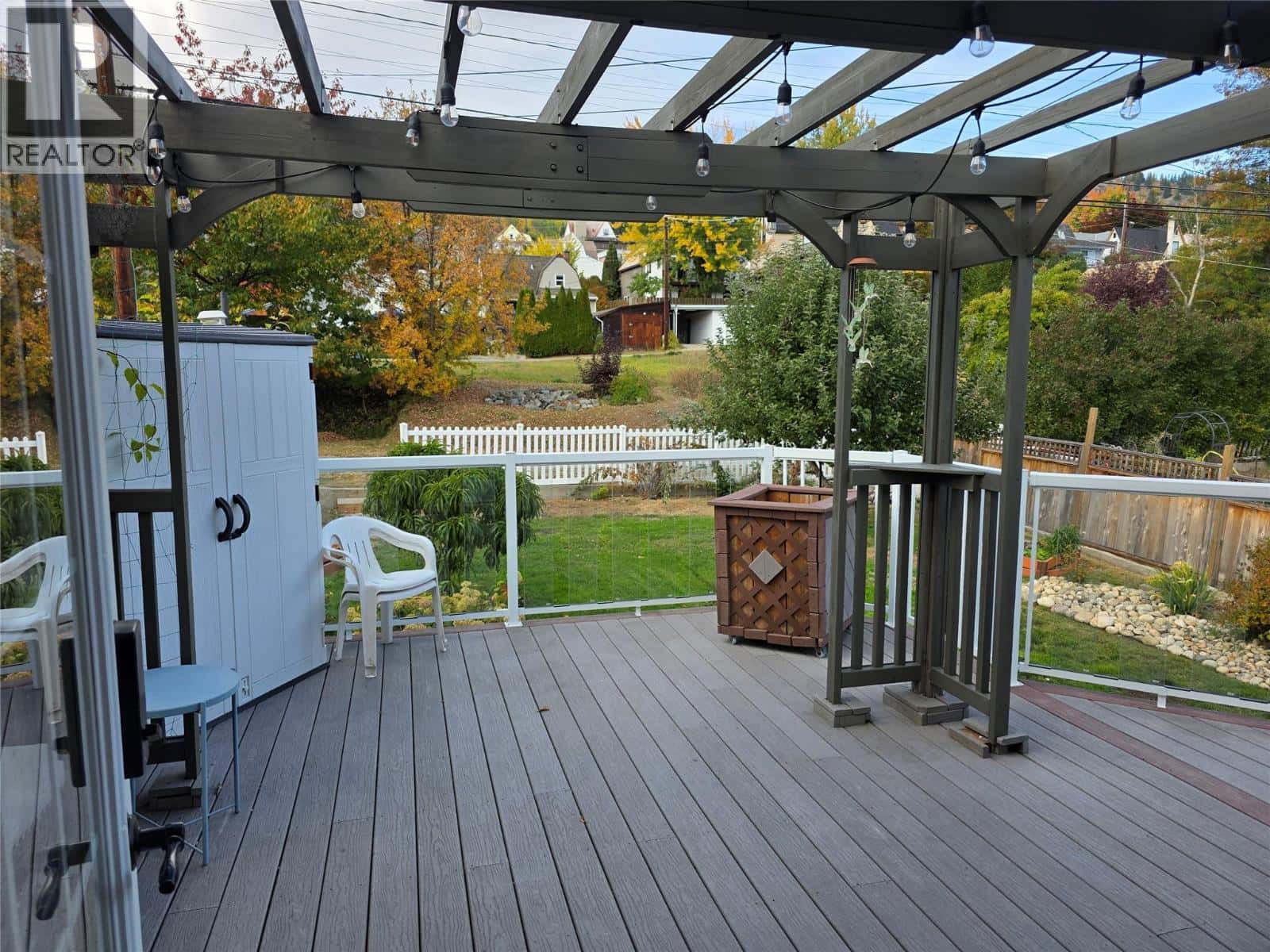 745 Kipling Street — Warfield, British Columbia - Photo 5 of 67