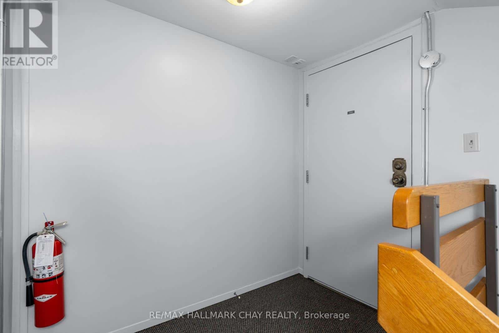 308 - 1102 HORSESHOE VALLEY ROAD W — Oro-Medonte (Horseshoe Valley), Ontario - Photo 4 of 35