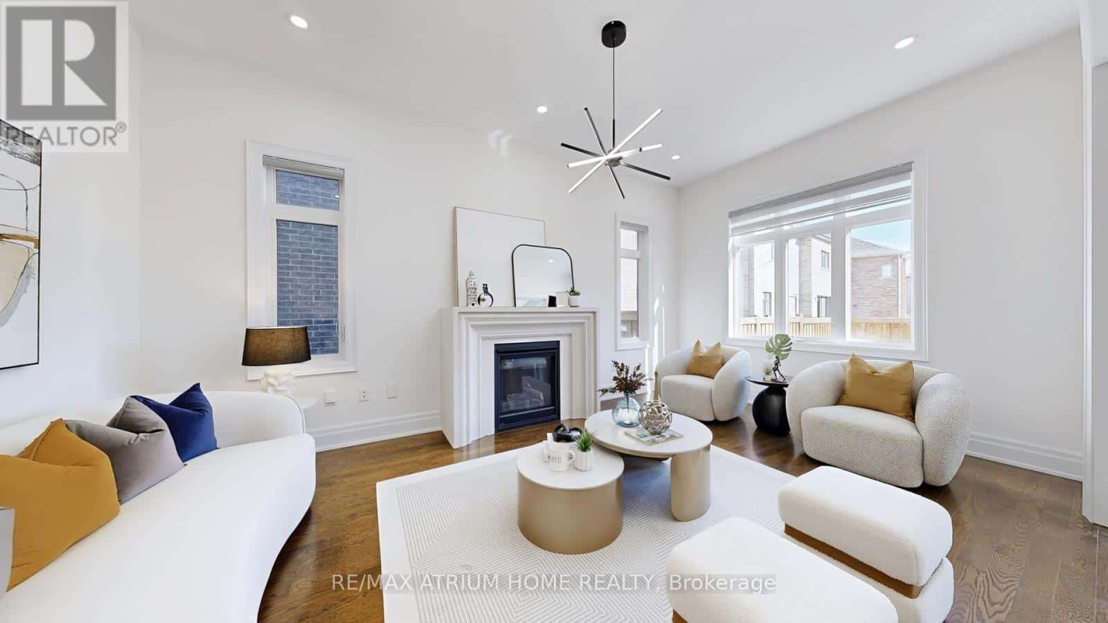 37 HAMSTER CRESCENT — Aurora, Ontario - Photo 5 of 50