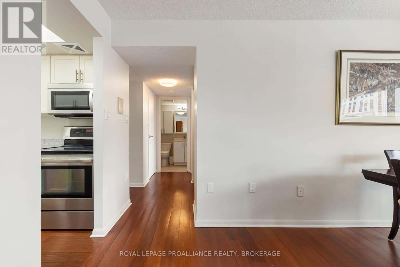 301 - 165 ONTARIO STREET — Kingston (Central City East), Ontario - Photo 5 of 39