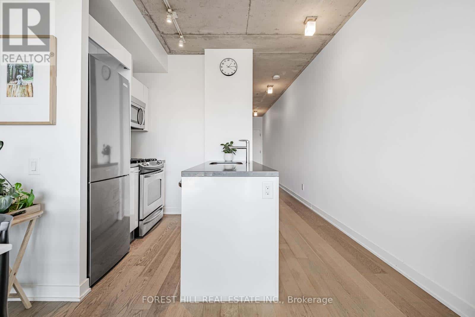 607 - 319 CARLAW AVENUE — Toronto (South Riverdale), Ontario - Photo 5 of 24