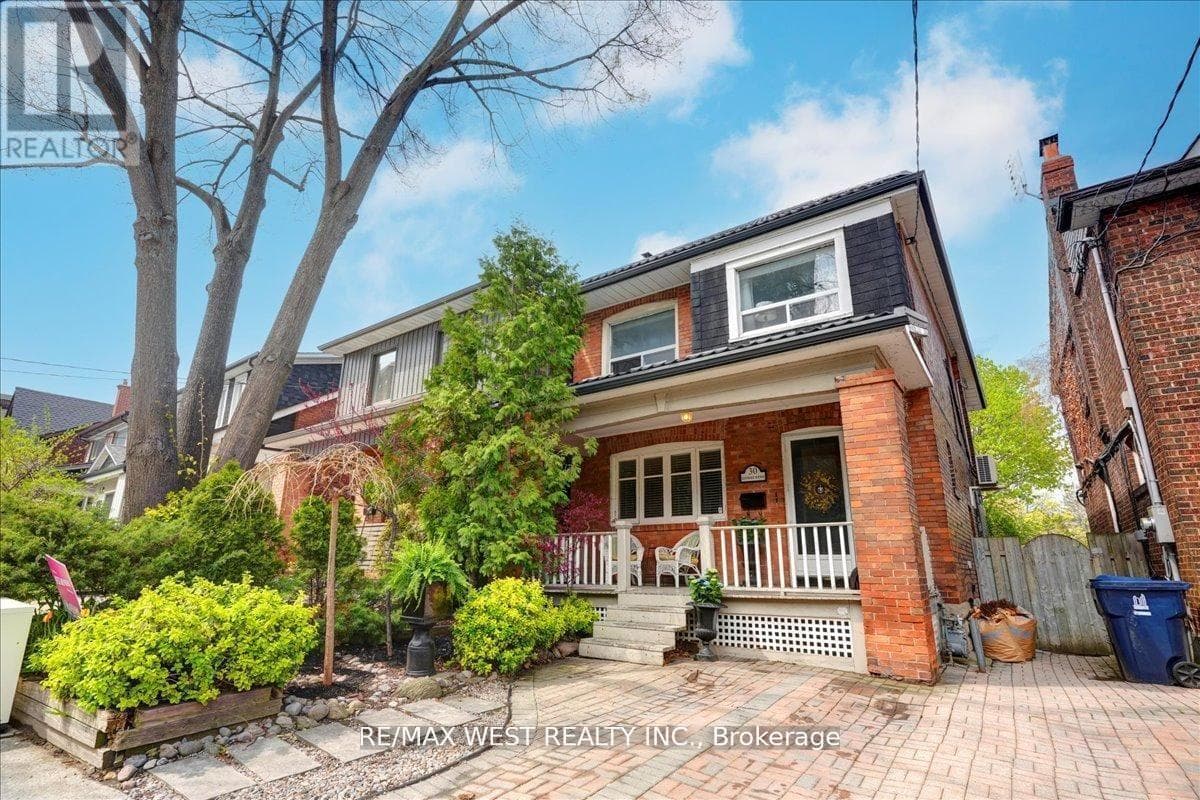 30 GLENDALE AVENUE — Toronto (High Park-Swansea), Ontario - Main photo