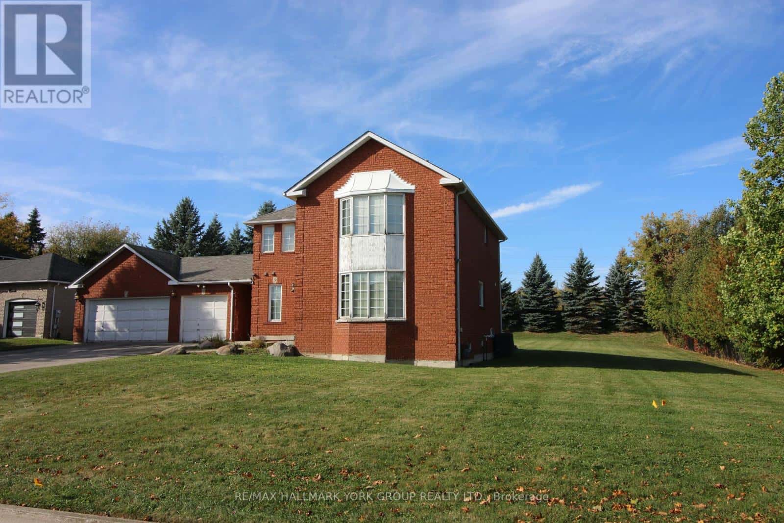 175 TREEGROVE CIRCLE — Aurora (Hills of St Andrew), Ontario - Photo 5 of 6