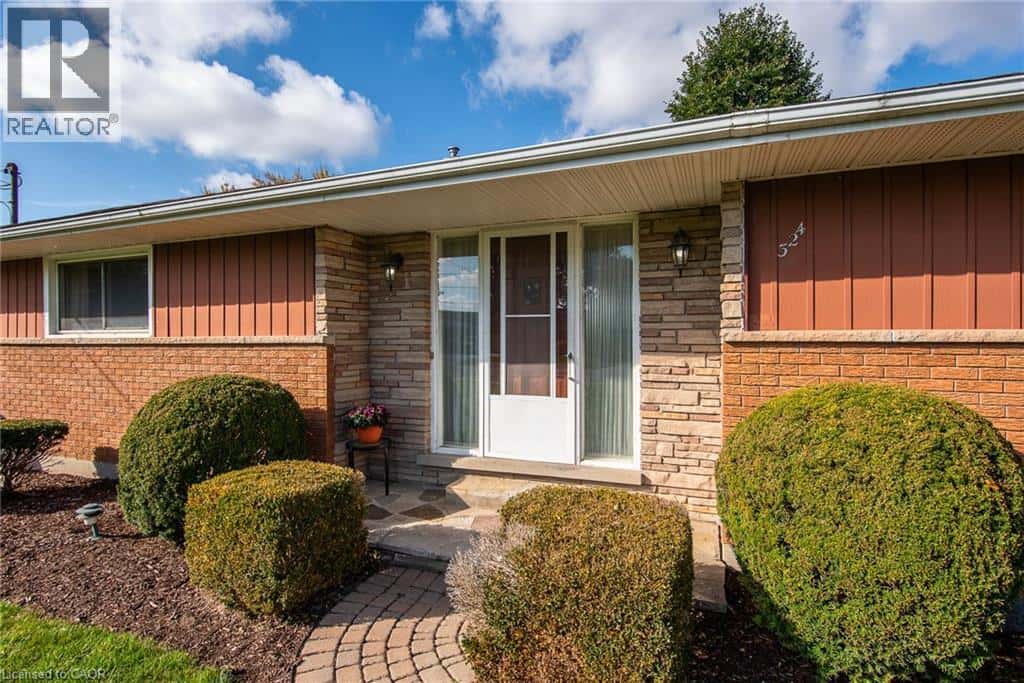 324 SNYDER'S Road E — Baden, Ontario - Photo 2 of 26