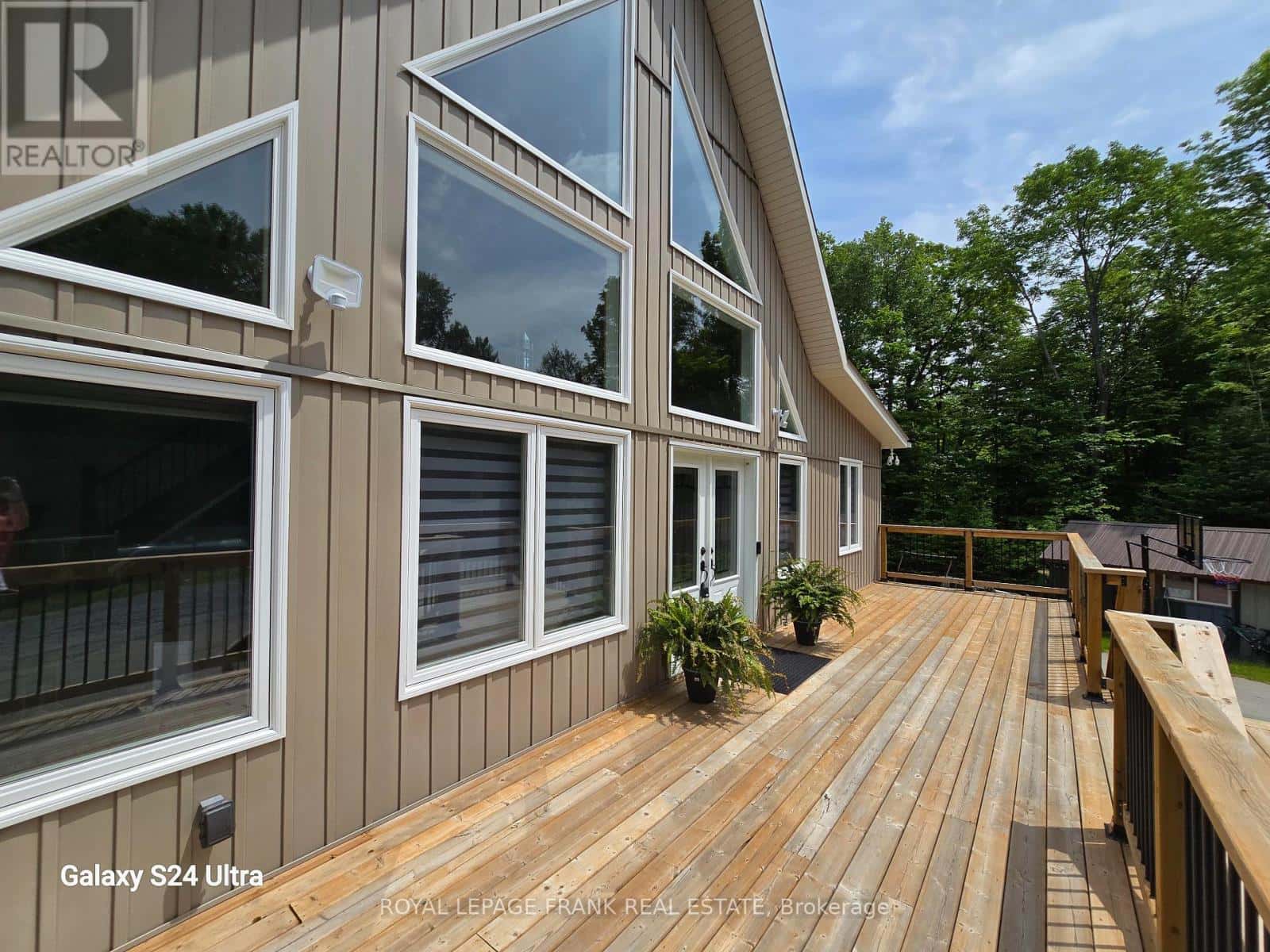 1097 CHEDDAR ROAD — Highlands East (Cardiff Ward), Ontario - Photo 3 of 45