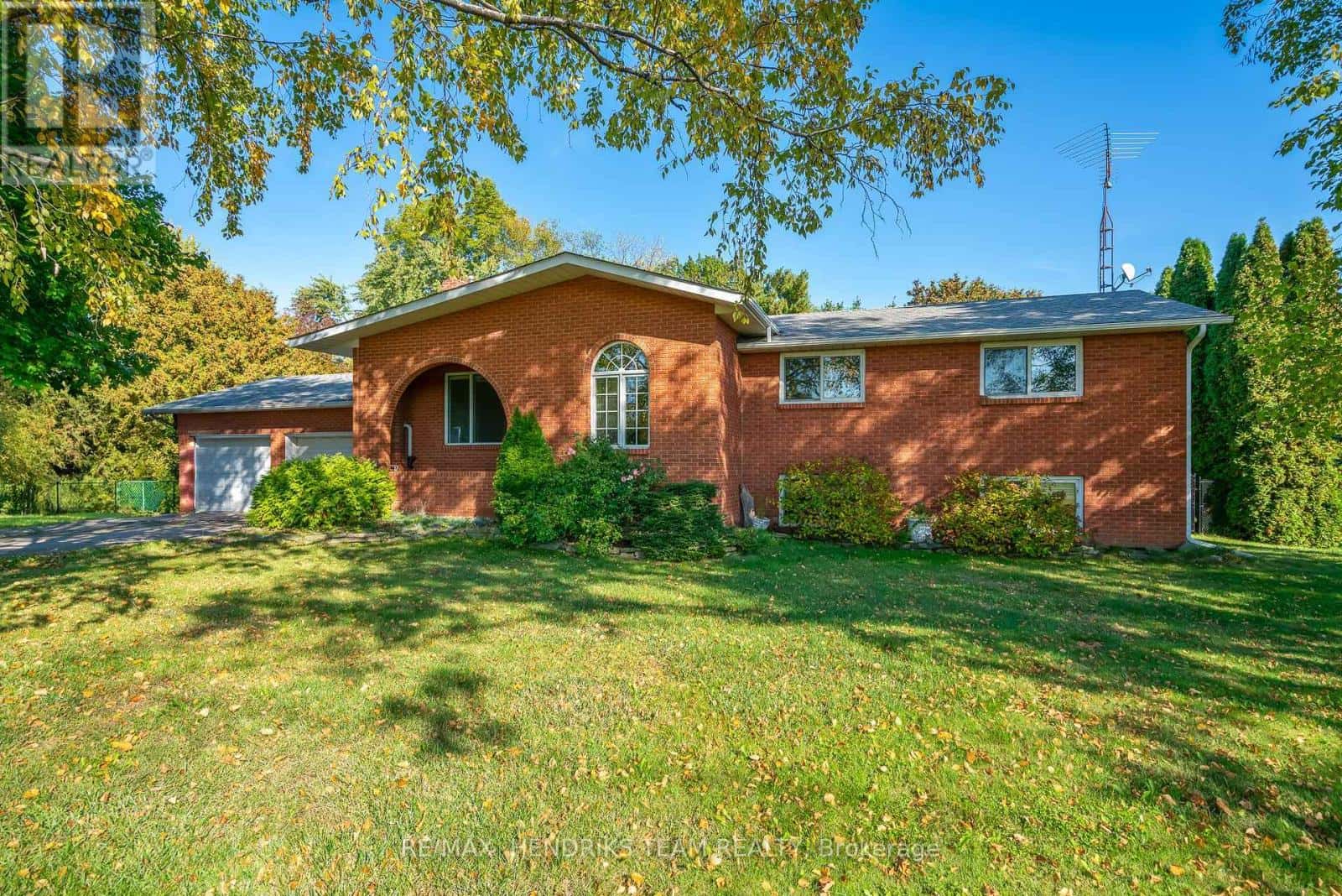 1521 IRVINE ROAD — Niagara-on-the-Lake (Lakeshore), Ontario - Photo 2 of 49