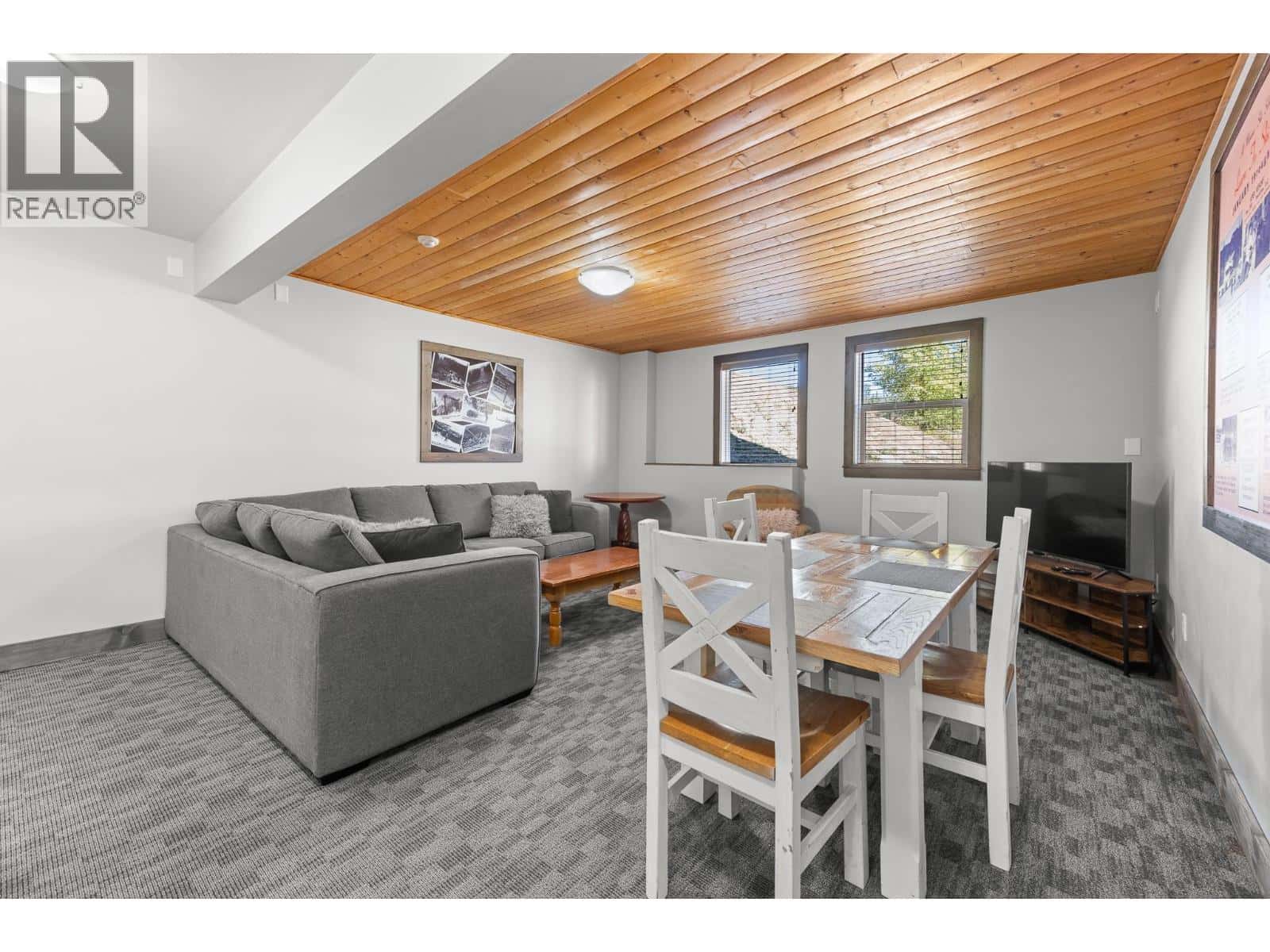 360 Strayhorse Road Unit# C-13 — Apex Mountain, British Columbia - Photo 3 of 27