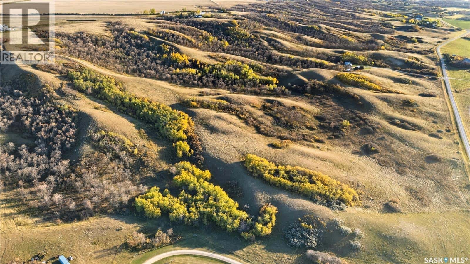 RM of Lumsden Land — Lumsden Rm No. 189, Saskatchewan - Photo 2 of 3