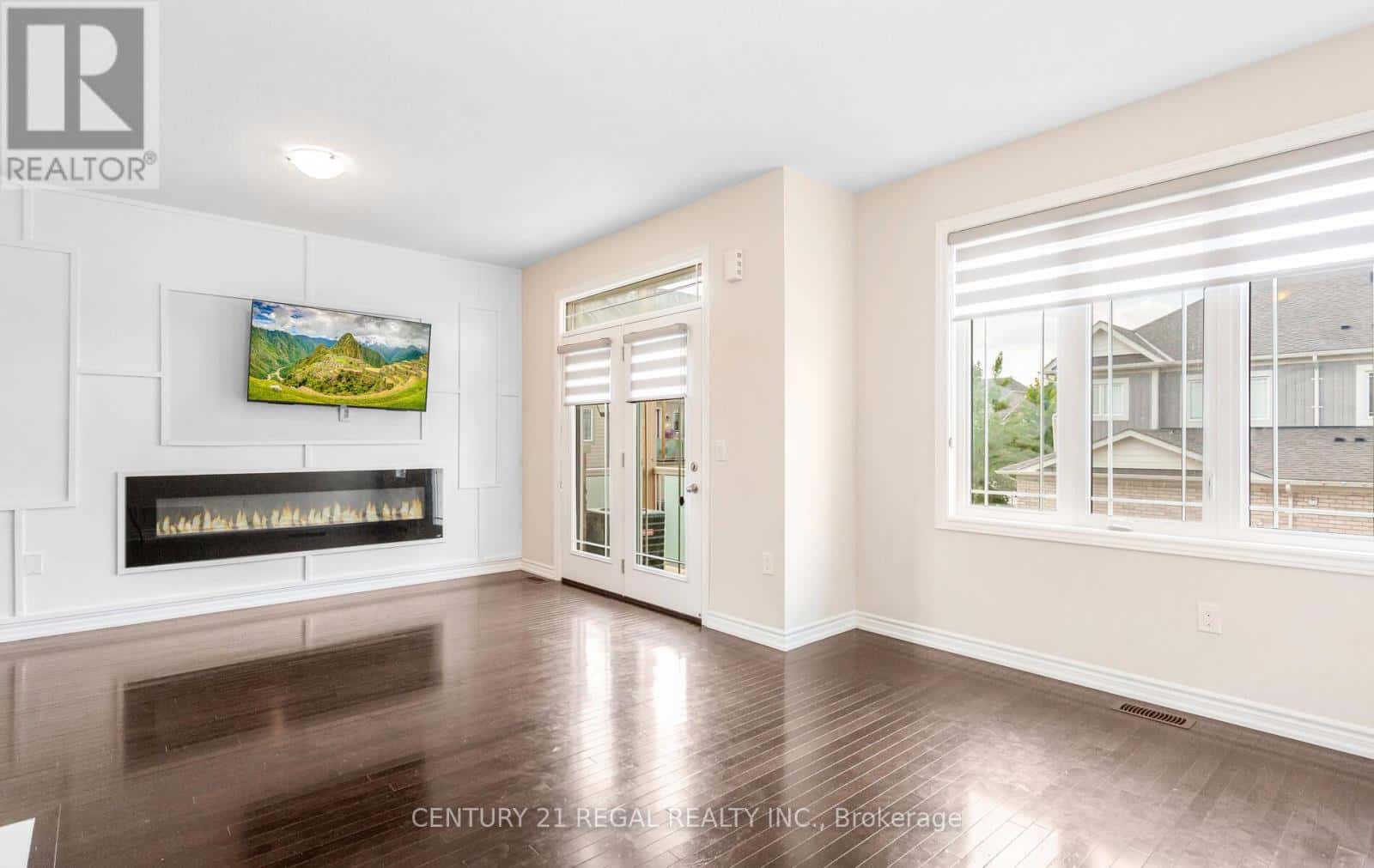 3 GLASSON LANE S — Caledon (Caledon Village), Ontario - Photo 2 of 48