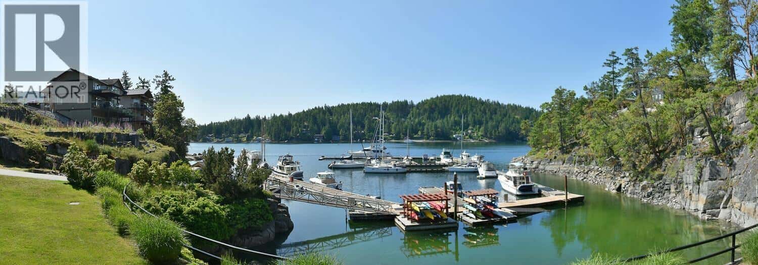 52 4622 SINCLAIR BAY ROAD — Garden Bay, British Columbia - Photo 3 of 38