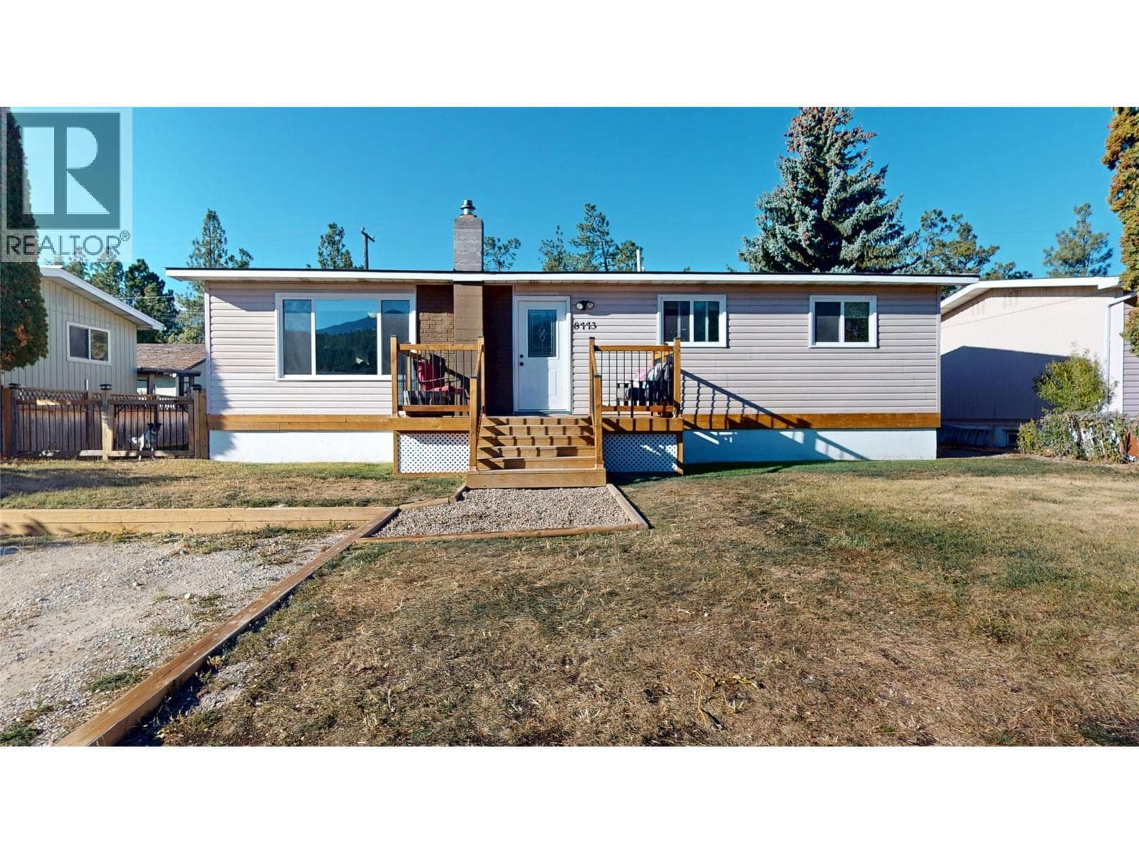 8773 Tamarack Street — Canal Flats, British Columbia - Main photo