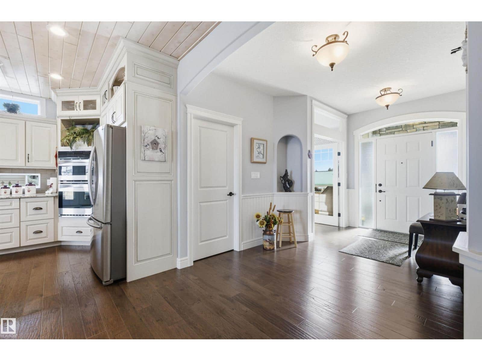 10504 103 AV - Photo 5 of 46, Morinville, Alberta