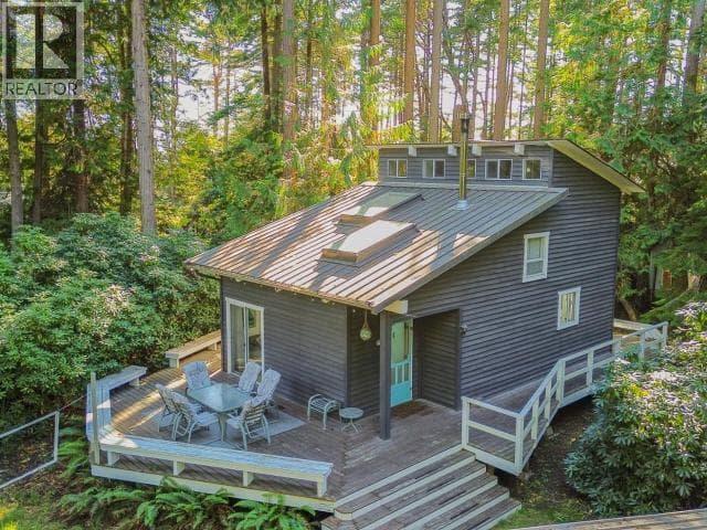 2742 VANCOUVER BLVD — Savary Island, British Columbia - Main photo