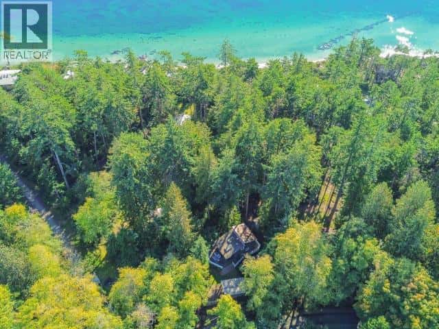 2742 VANCOUVER BLVD — Savary Island, British Columbia - Photo 2 of 37
