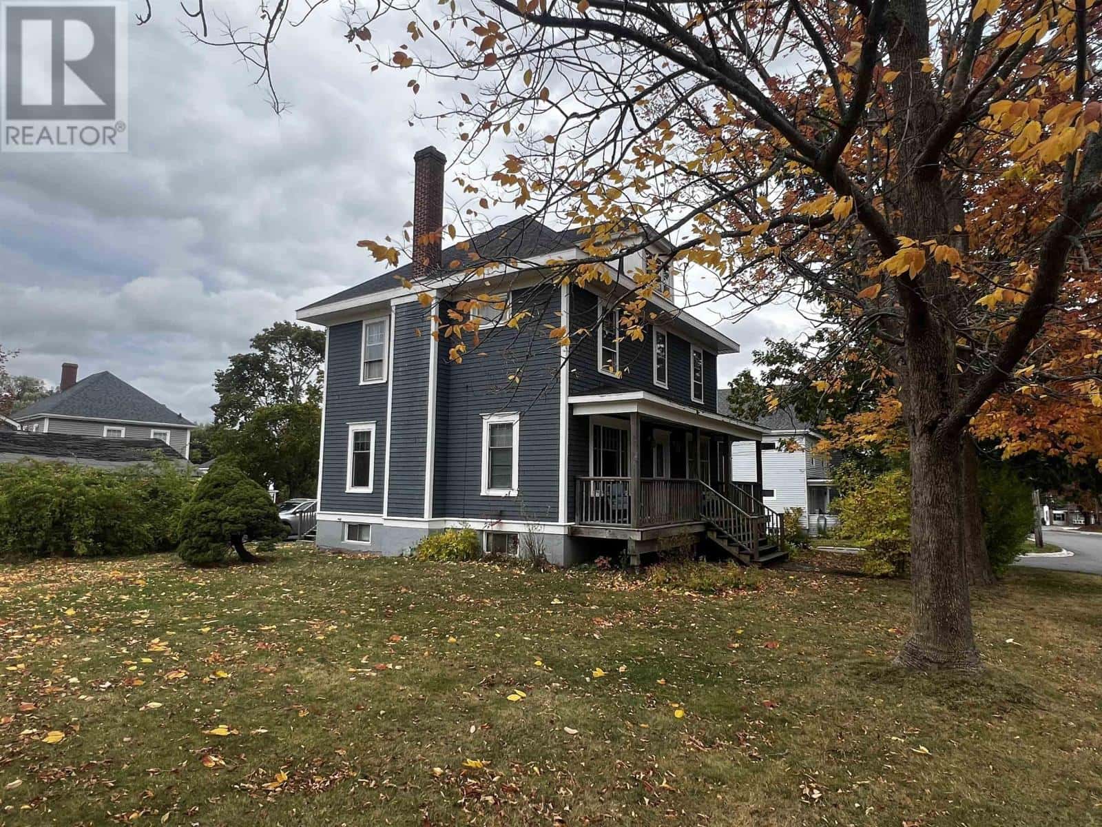 18 Claremont Avenue — Stellarton, Nova Scotia - Photo 2 of 8