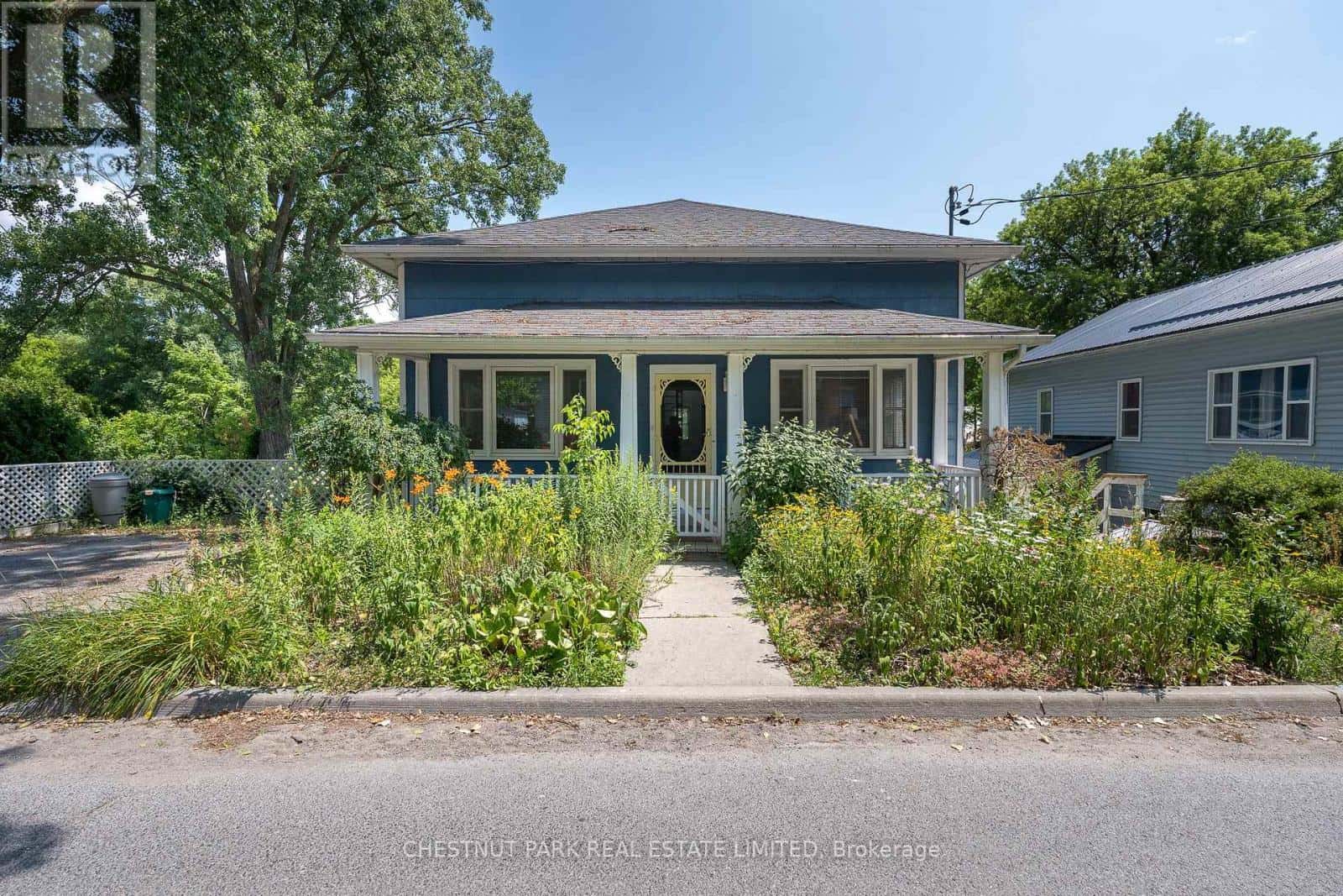 9 EAST MARY STREET — Prince Edward County (Picton), Ontario - Photo 2 of 49