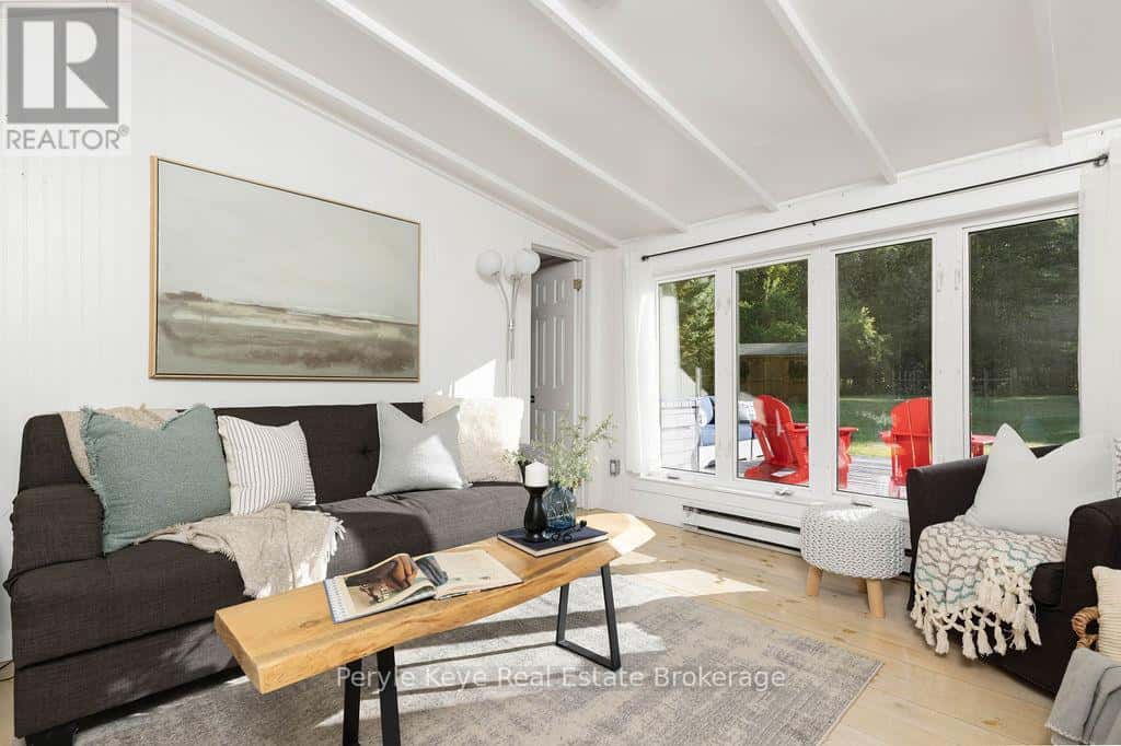 71 DEER LAKE ROAD — Huntsville (Stephenson), Ontario - Photo 4 of 48