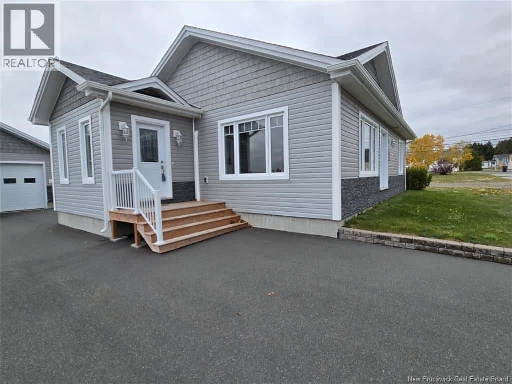 65 Grant Street — Petit-Rocher, New Brunswick - Photo 3 of 6