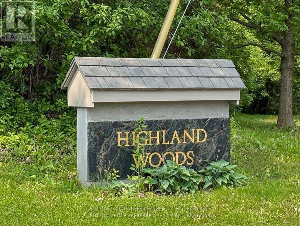 1 HIGHLAND WOODS COURT — London South (South P), Ontario - Photo 5 of 36