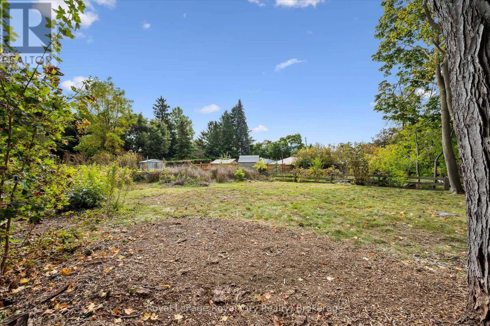 20 HIGHVIEW PLACE — Guelph (Exhibition Park), Ontario - Photo 5 of 40