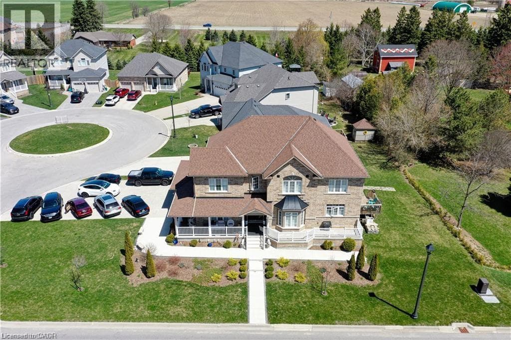 11 AITKEN Court — Fergus, Ontario - Main photo