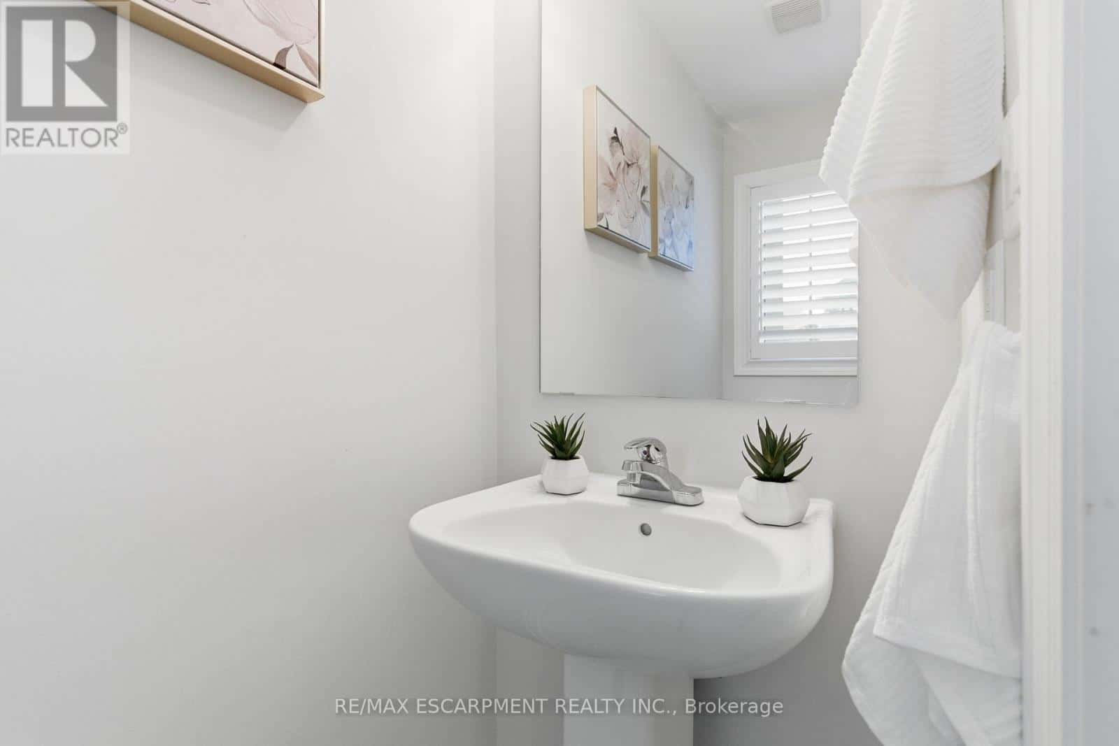 18 MIA DRIVE — Hamilton (Ryckmans), Ontario - Photo 5 of 40