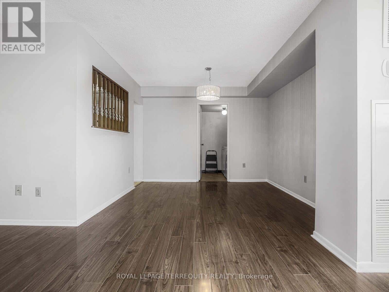 1209 - 5 OLD SHEPPARD AVENUE — Toronto (Pleasant View), Ontario - Photo 5 of 28