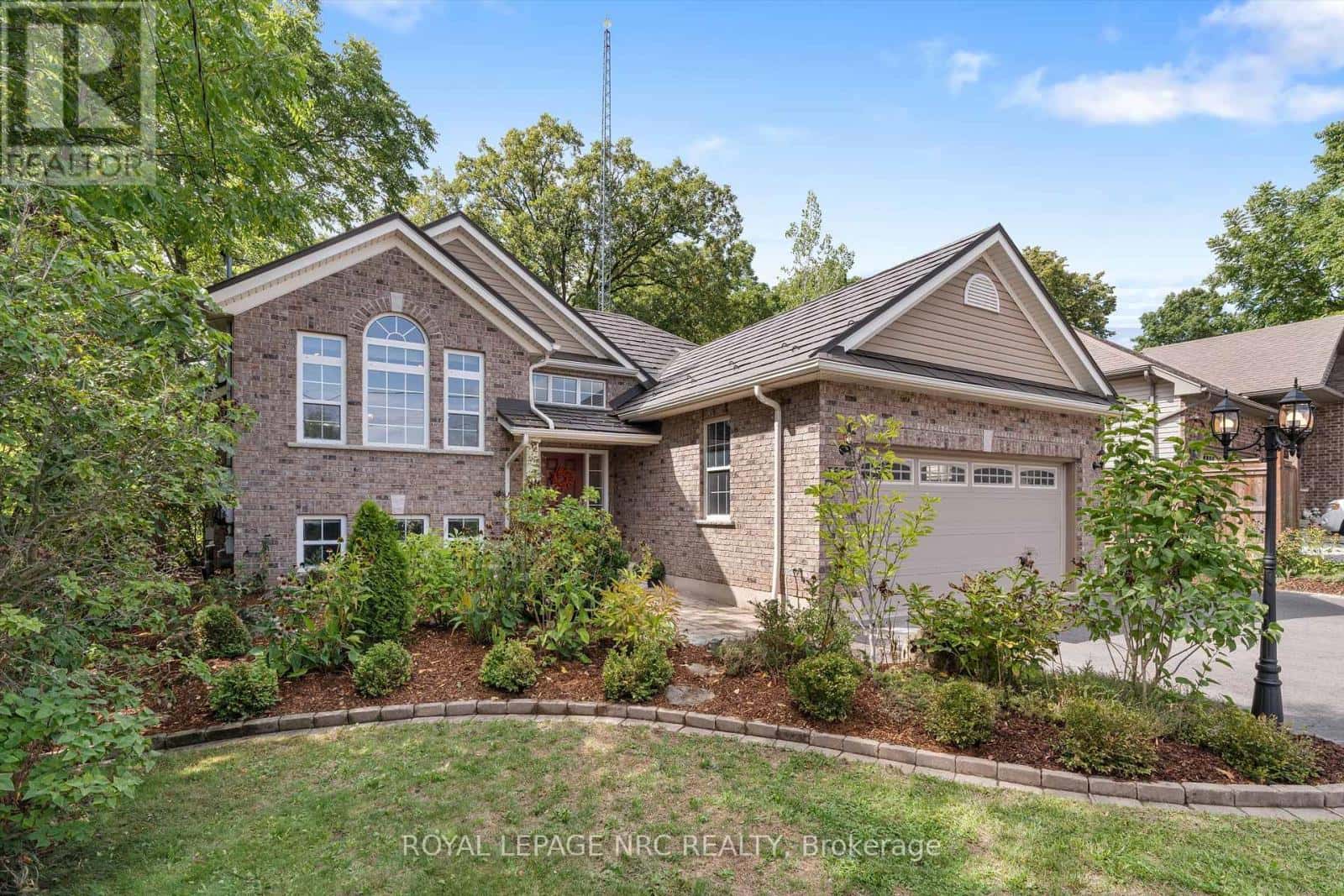 3552 CAMPDEN ROAD — Lincoln (Escarpment), Ontario - Photo 3 of 44