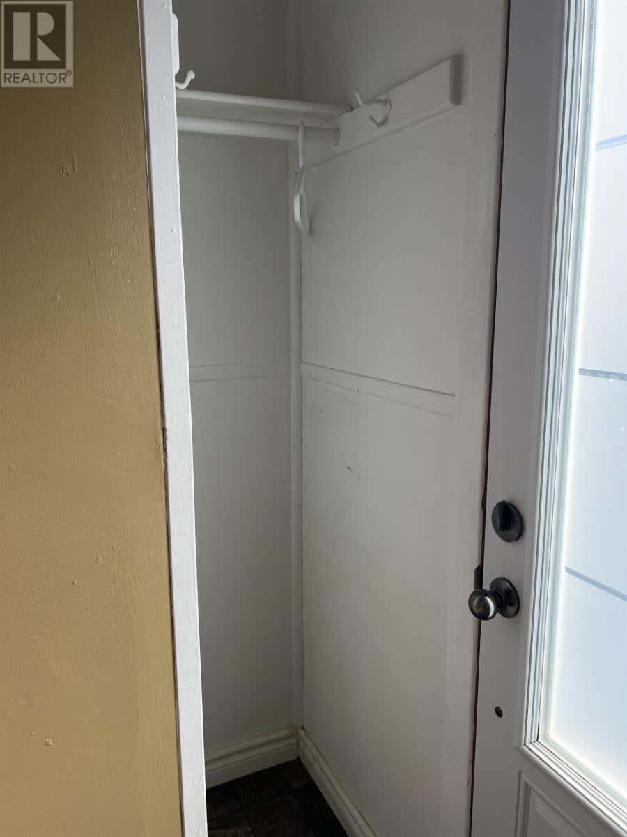 10 Howe ST — Marathon, Ontario - Photo 5 of 32