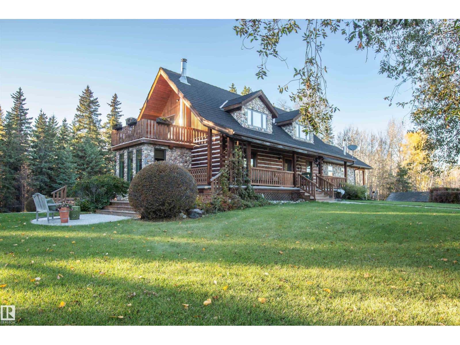 60428 Rge. Rd. 51 — Rural Barrhead County, Alberta - Photo 2 of 63