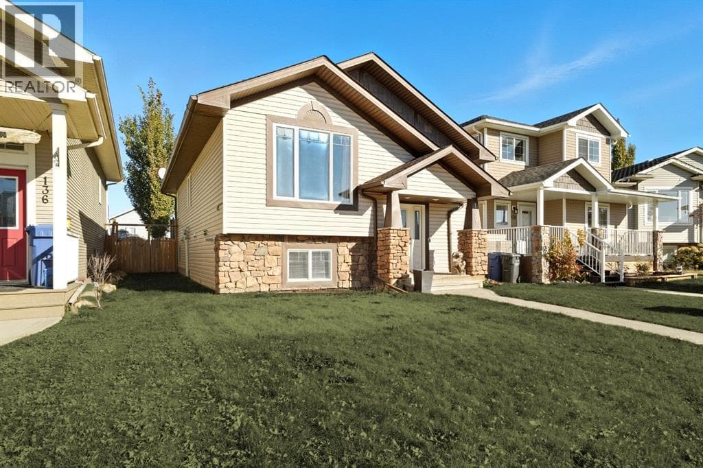 132 Heartland Crescent — Penhold, Alberta - Main photo