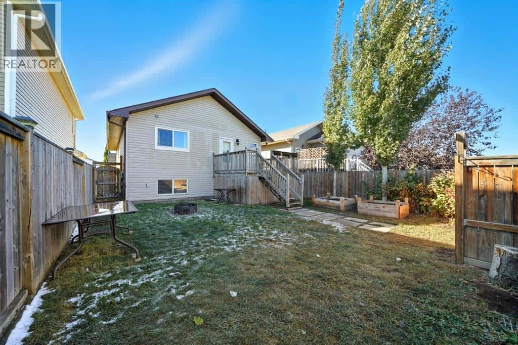 132 Heartland Crescent — Penhold, Alberta - Photo 4 of 29