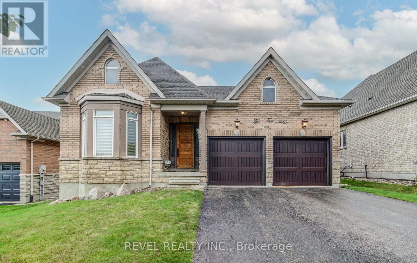 126 ABERFOYLE MILL CRESCENT — Puslinch (Aberfoyle), Ontario - Main photo