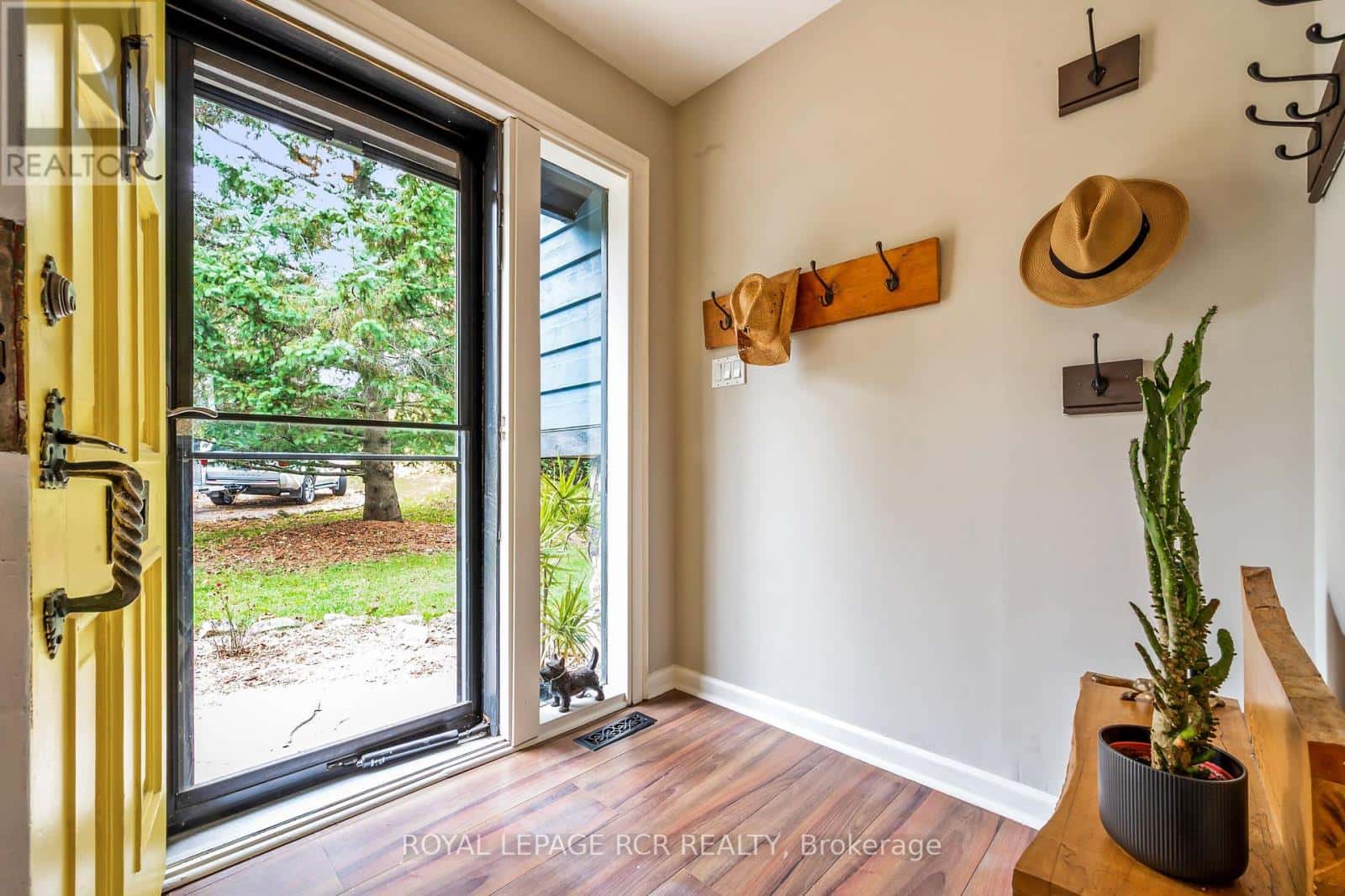 19619 MAIN STREET — Caledon (Alton), Ontario - Photo 5 of 38