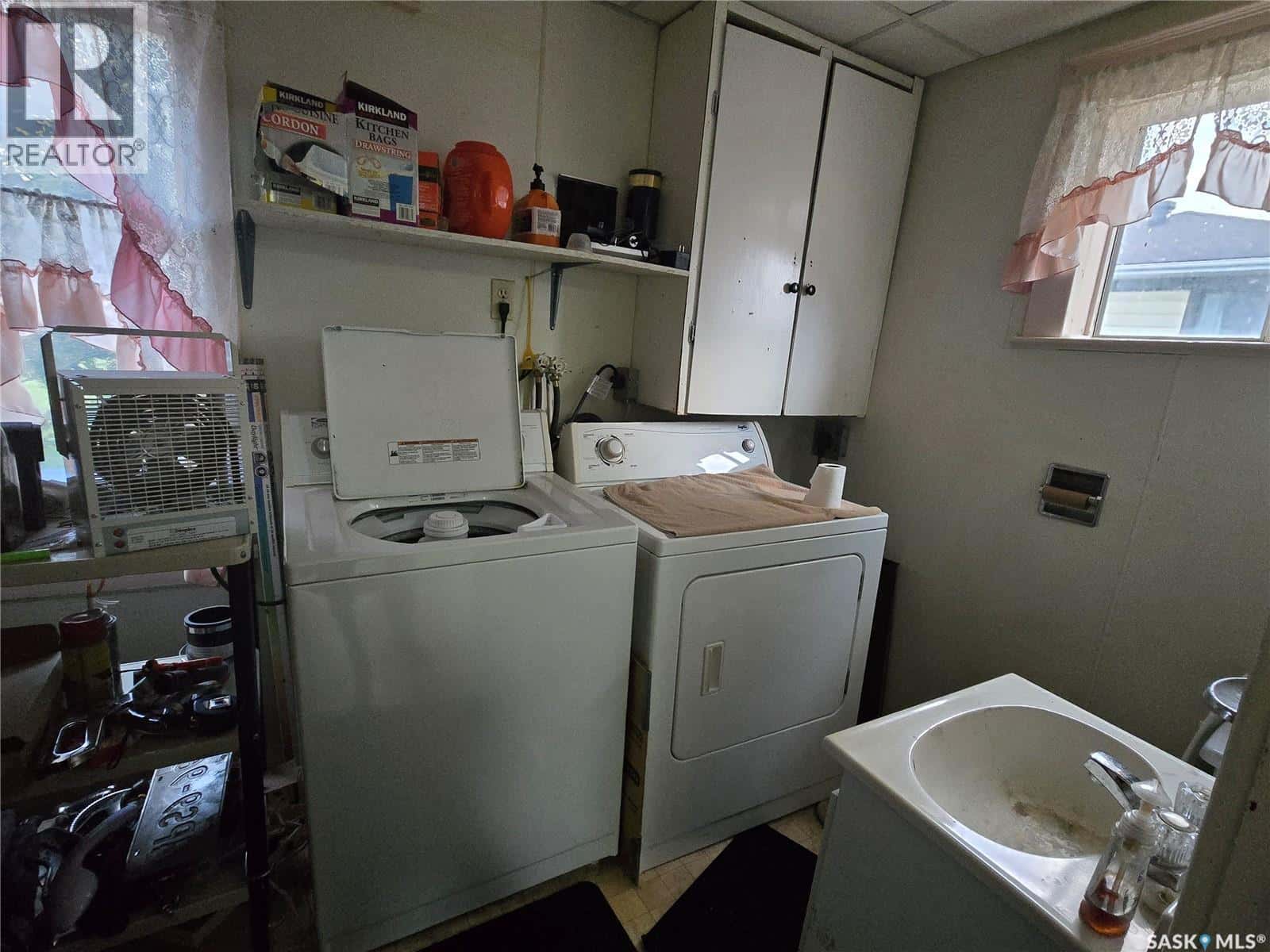 411 Sullivan STREET — Stoughton, Saskatchewan - Photo 4 of 19