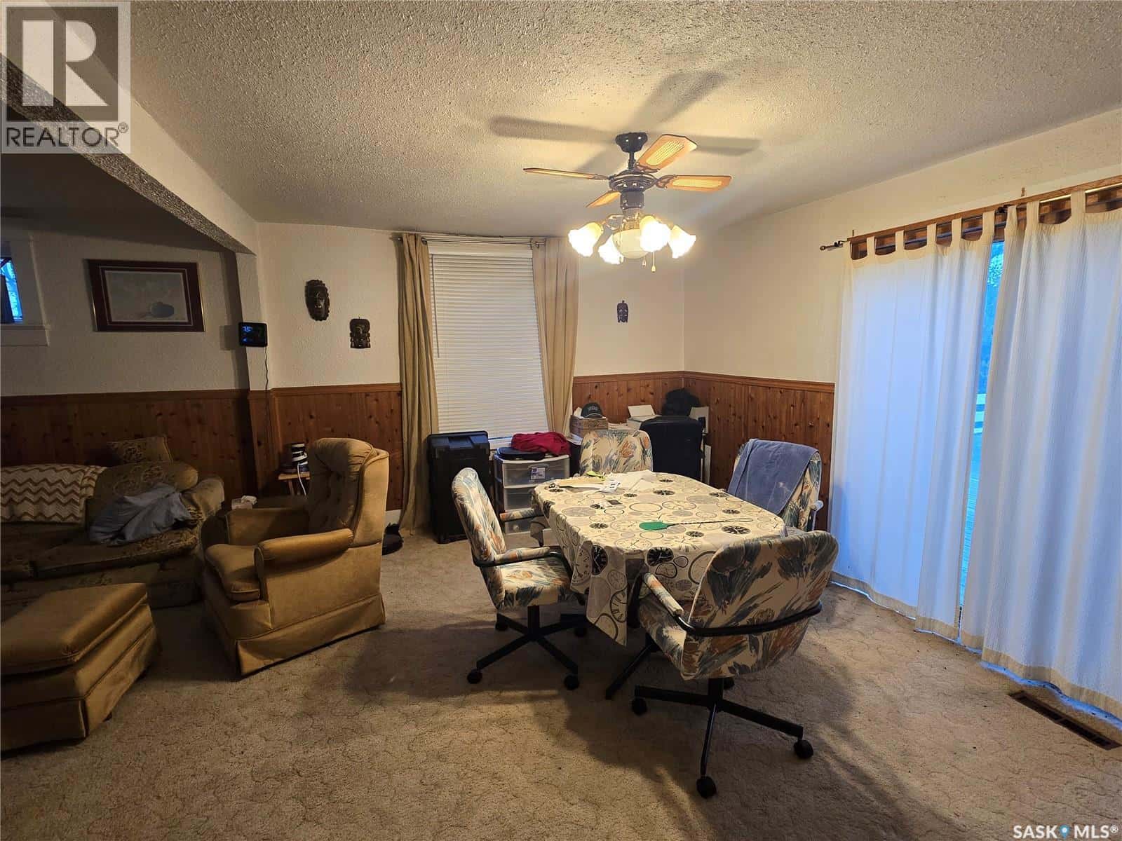 411 Sullivan STREET — Stoughton, Saskatchewan - Photo 5 of 19