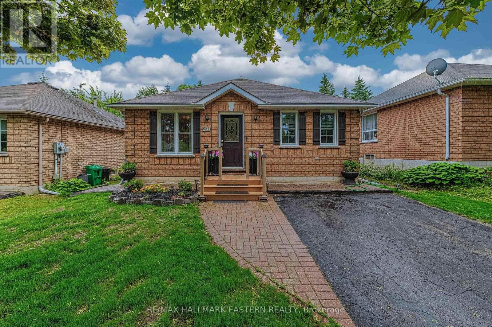 297 TOWERHILL ROAD — Peterborough North (North), Ontario - Main photo