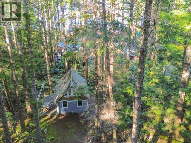 1785 VANCOUVER BLVD — Savary Island, British Columbia - Photo 2 of 29