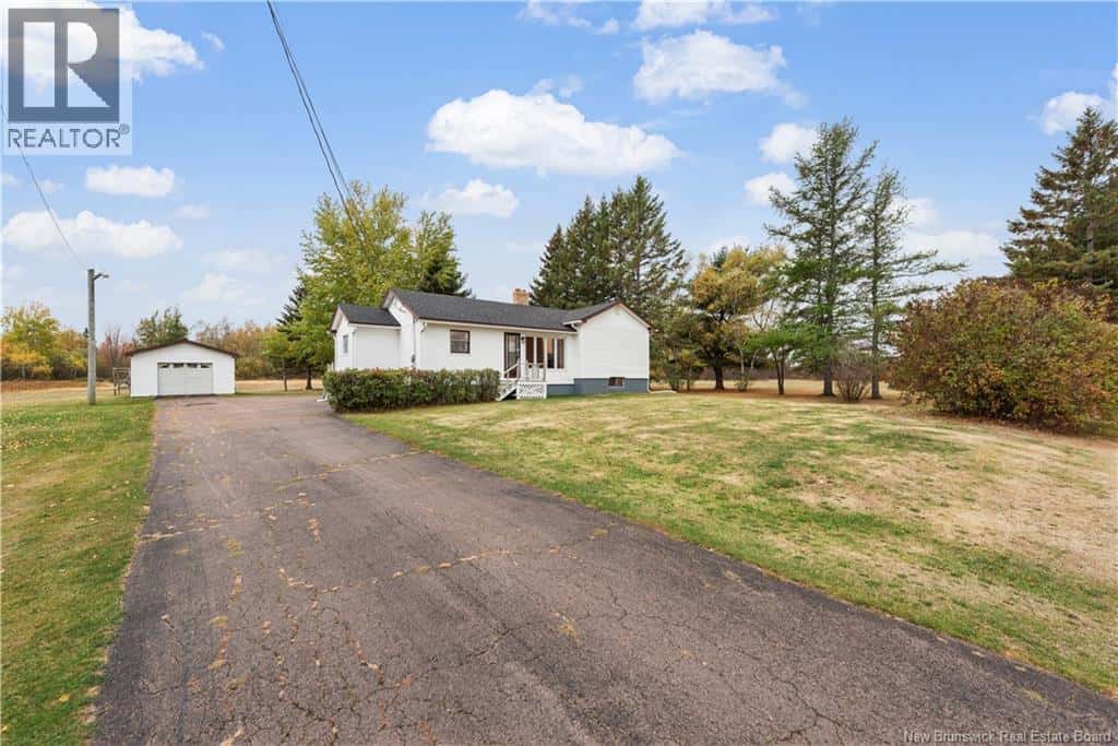 360 Chemin Cap Saint-Louis Road