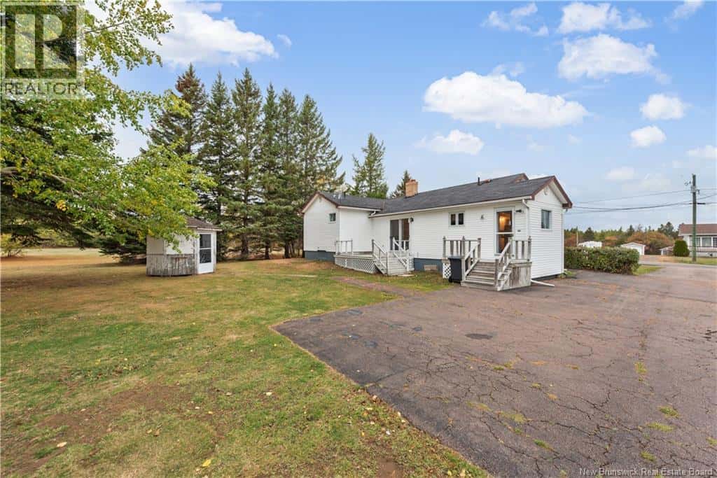 360 Chemin Cap Saint-Louis Road — Saint-Louis-De-Kent, New Brunswick - Photo 4 of 27