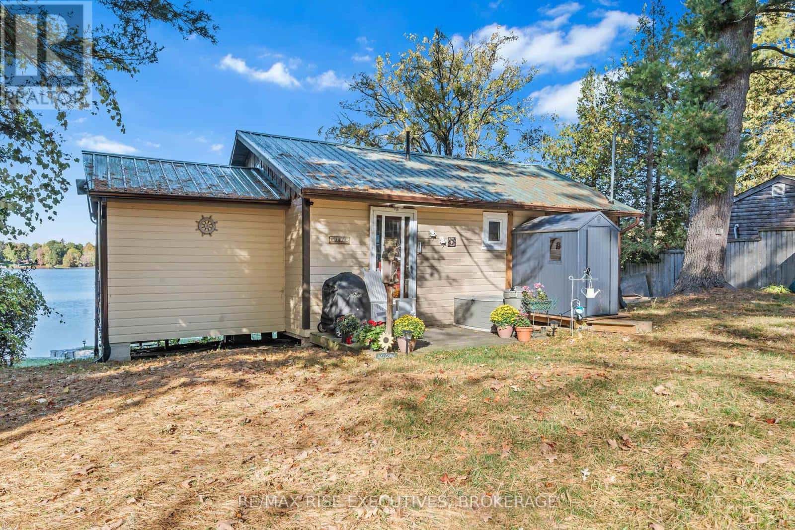 465K LYNDHURST ROAD — Leeds and the Thousand Islands, Ontario - Photo 4 of 48