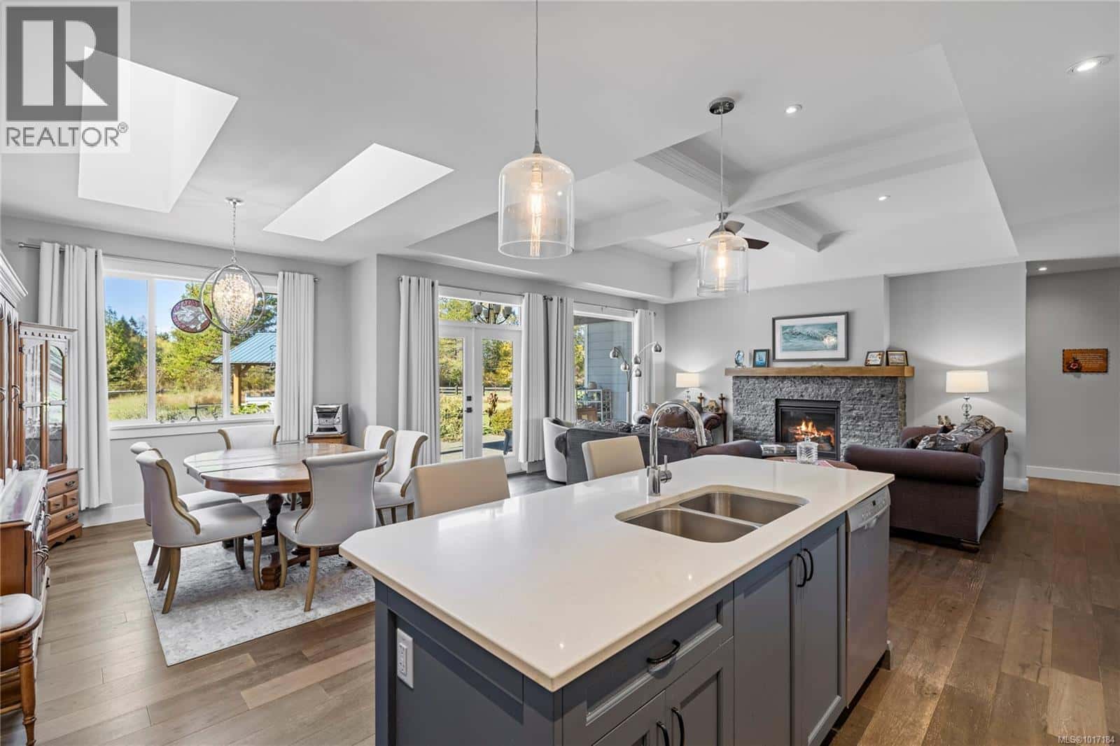 939 Virginia Rd — Coombs, British Columbia - Photo 5 of 80