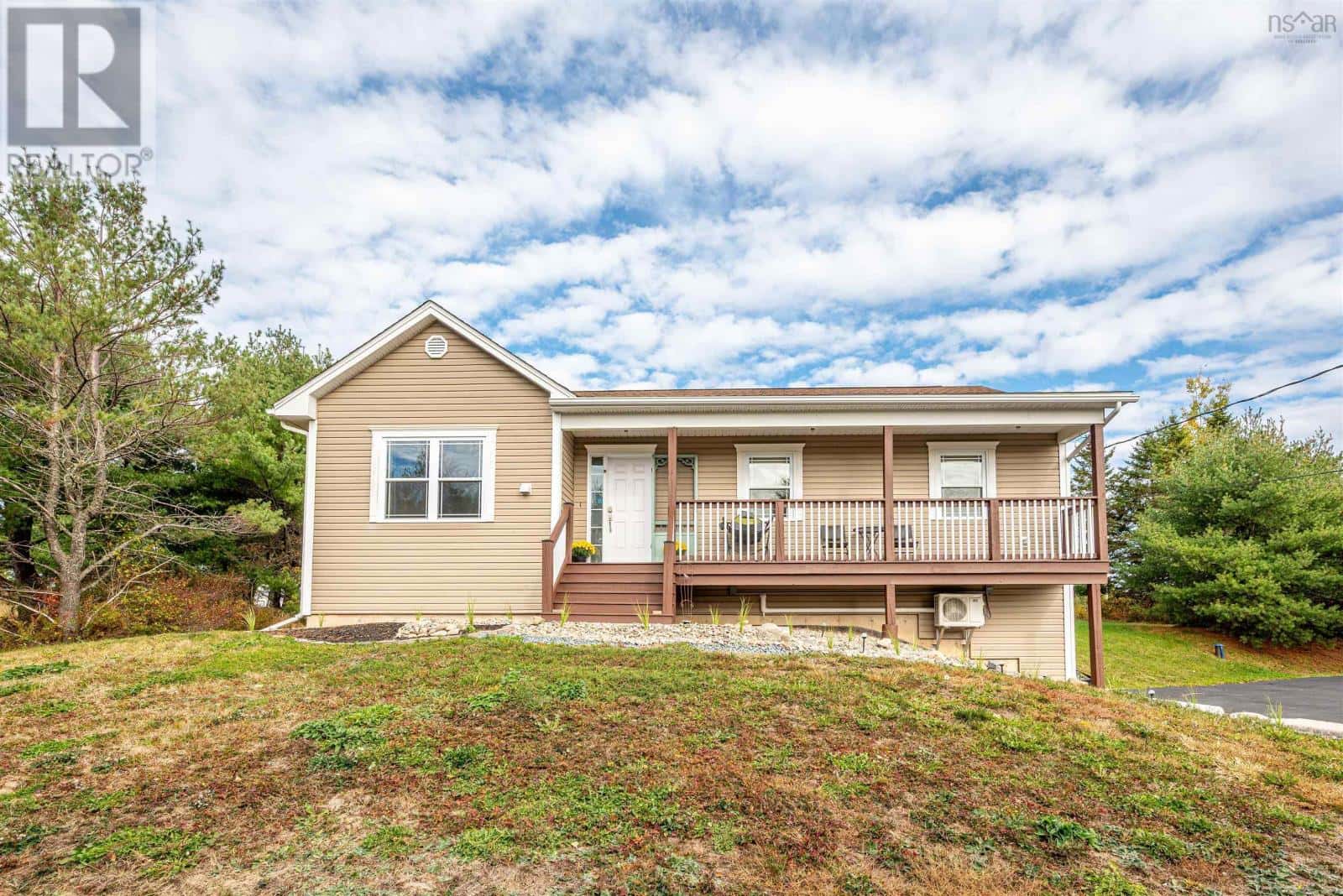 3235 Sackville Drive — Upper Sackville, Nova Scotia - Photo 2 of 50