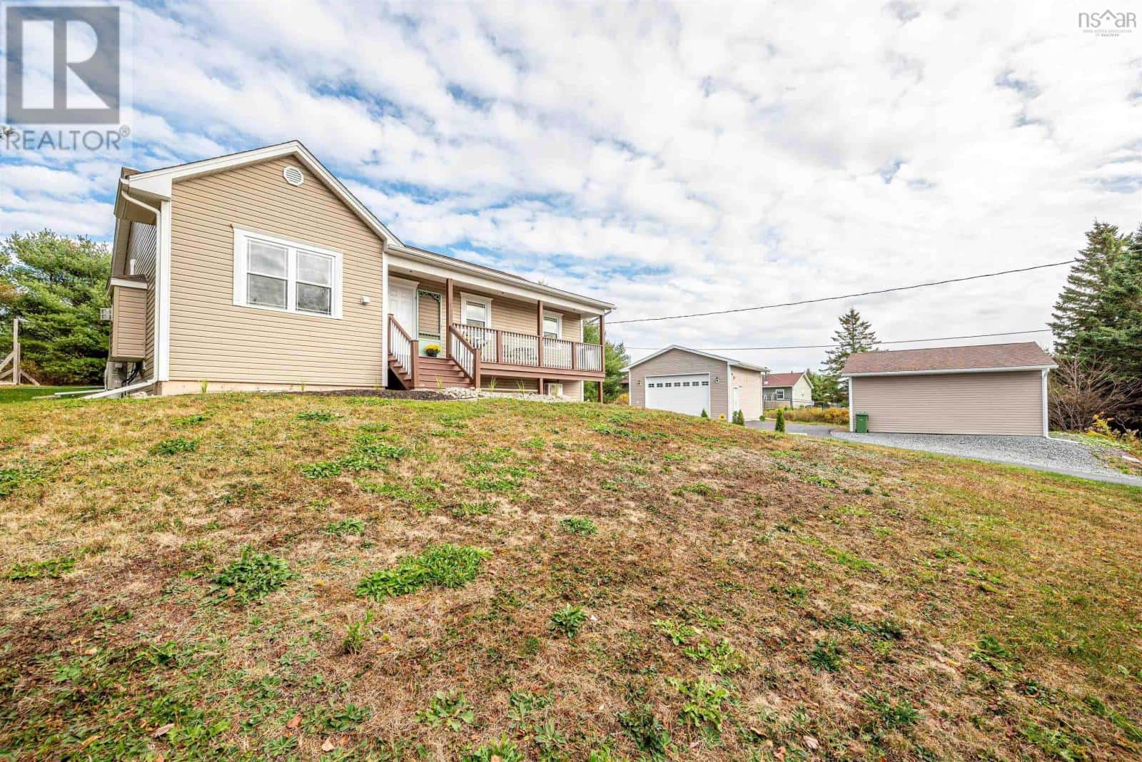 3235 Sackville Drive — Upper Sackville, Nova Scotia - Photo 3 of 50