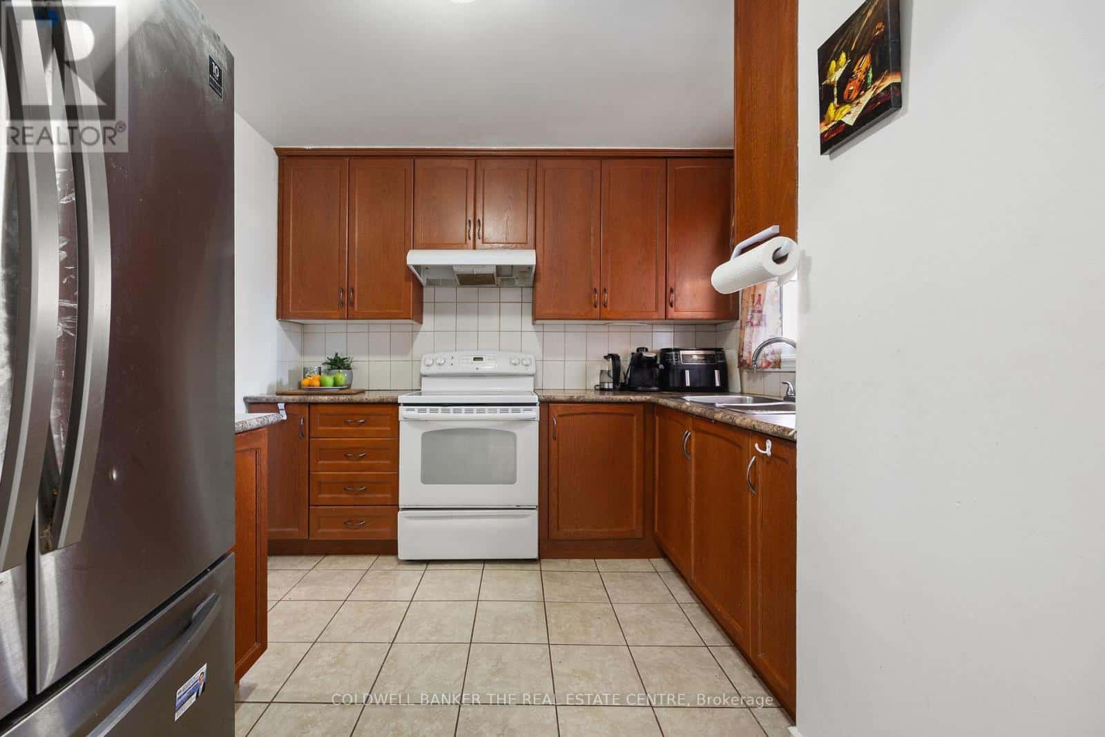 23 RIVIERA DRIVE W — Vaughan (Glen Shields), Ontario - Photo 4 of 34