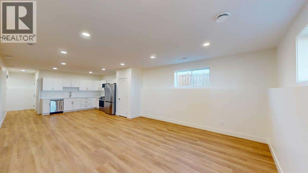 B, 93 Sunset Drive — Spirit River, Alberta - Photo 2 of 14