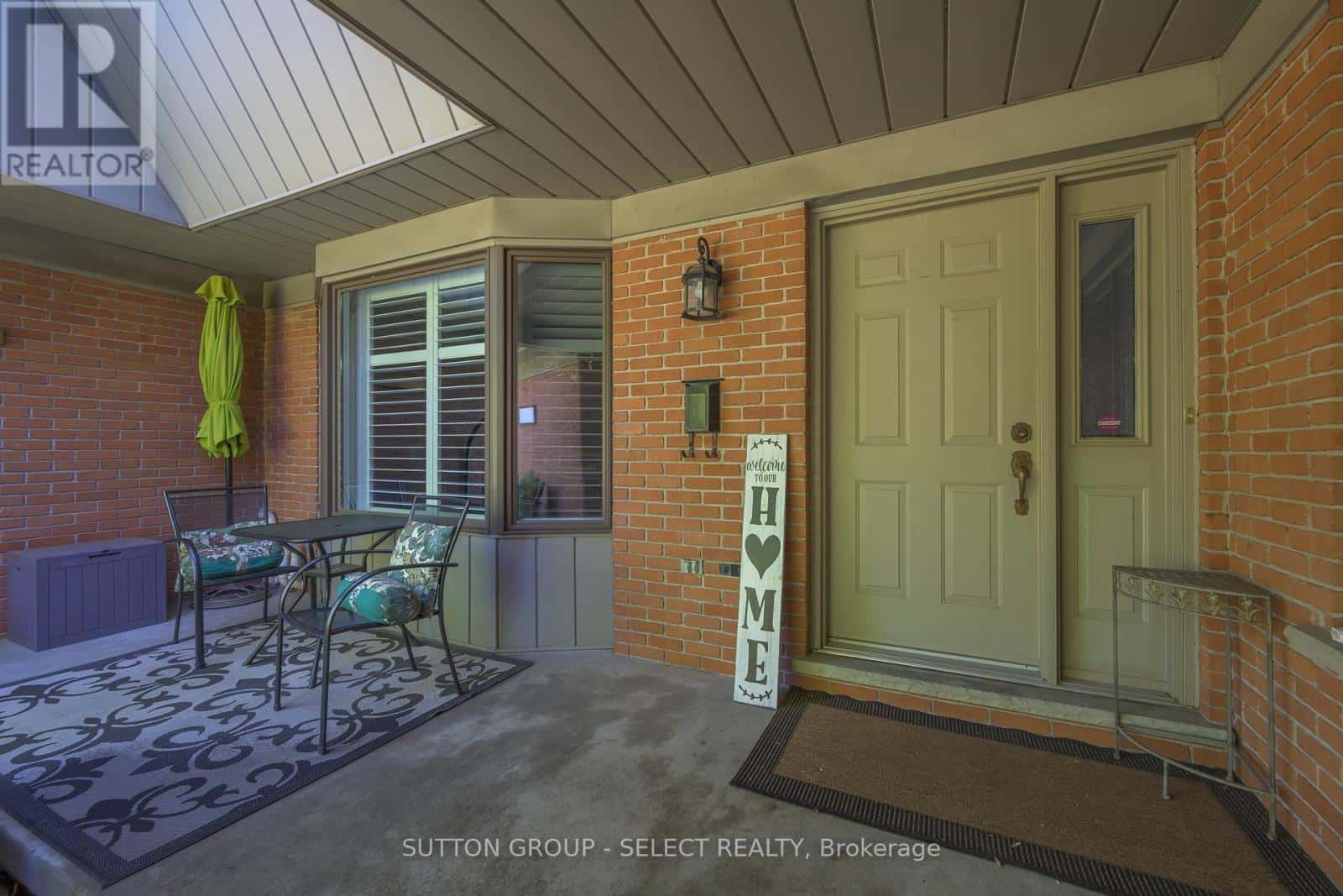 40 QUINELLA DRIVE — London South (South C), Ontario - Photo 3 of 36