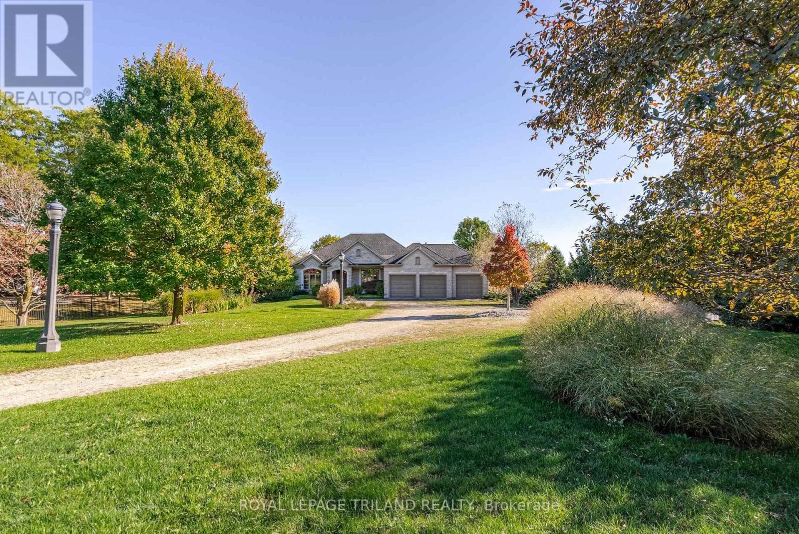 2893 CATHERINE STREET — Thames Centre (Dorchester), Ontario - Main photo