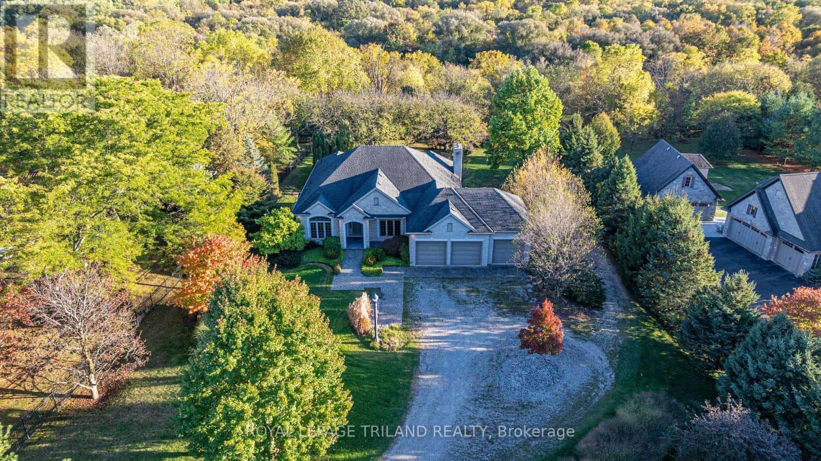 2893 CATHERINE STREET — Thames Centre (Dorchester), Ontario - Photo 4 of 48